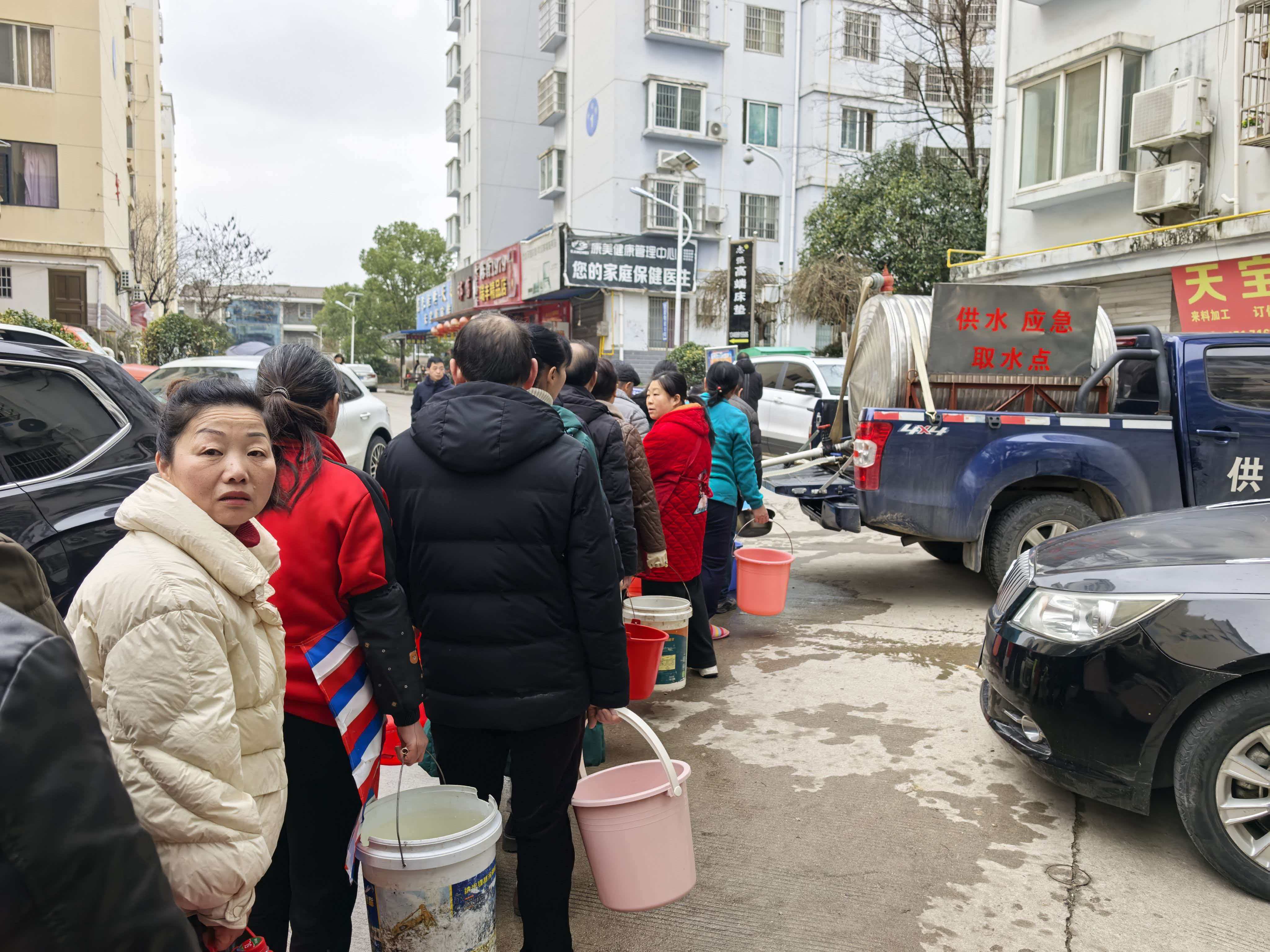 应急供水.jpg